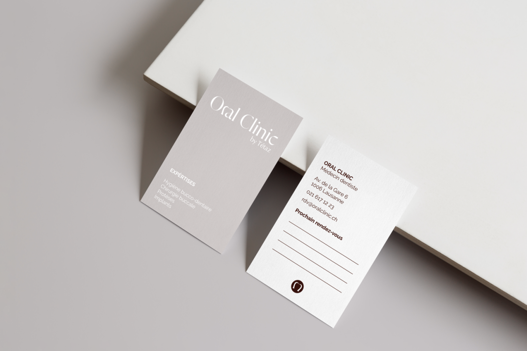 oralclinic_businesscard_mydesignteam